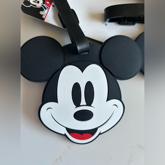 Set of 4 Disney luggage tags NWT - Picture 2 of 5